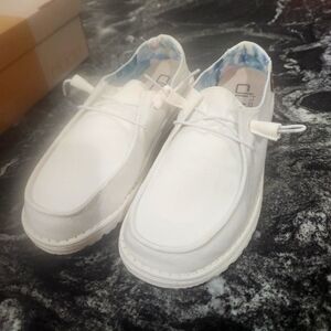 Hey Dudes - Women size 8